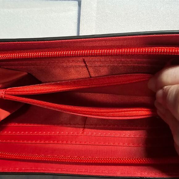 Jafra New textured zippered vegan leather wallet - Picture 5 of 8